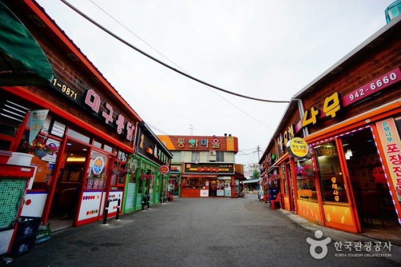 大邱和平市場雞胗胡同대구 평화시장 닭똥집 골목