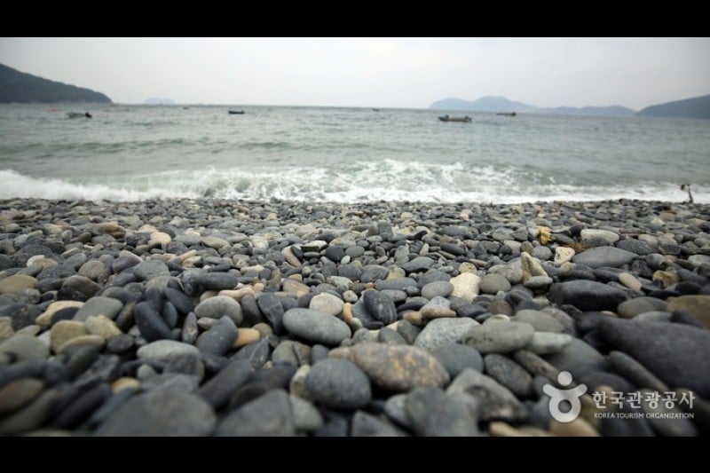 鶴洞黑珍珠鵝卵石海邊
