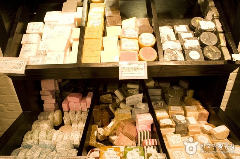 CHIC AND CHICK化妆品店