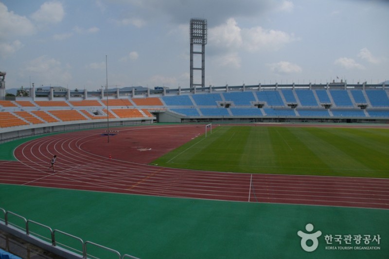 大田綜合運動場 (2/3)