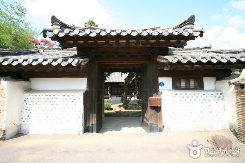 仁興村