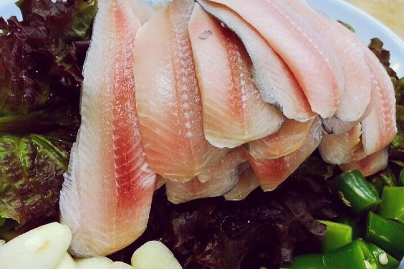 仁川青鱗魚生魚片街 