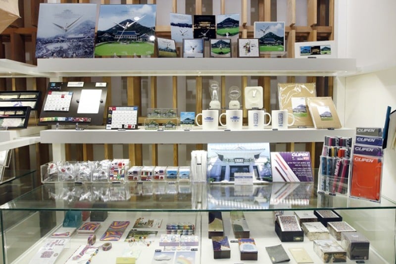 青瓦台舍廊坊紀念品店