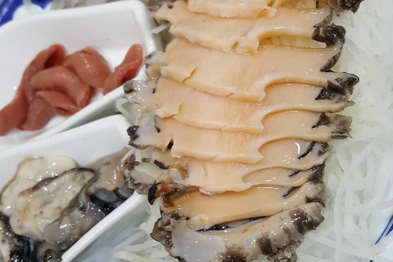 冬柏島生魚片店(동백섬횟집)