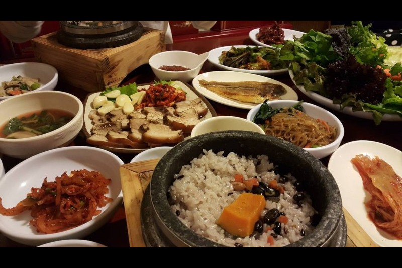Gudurae鮮菜包石鍋飯 (3/7)