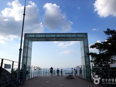 前山觀景台(앞산전망대)
