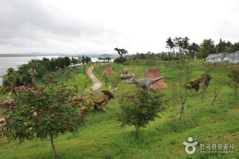 牛項里恐龍化石自然史遺址 (9/16)