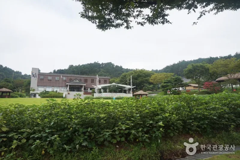 韓山苎麻館 <br /> (23/25)