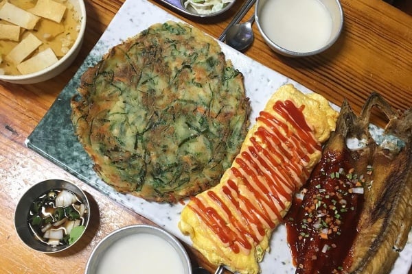 11月：一杯燒酒忘憂愁 東仁川馬鲛魚街(馬鲛魚街週圍是開放的地上博物館!!）