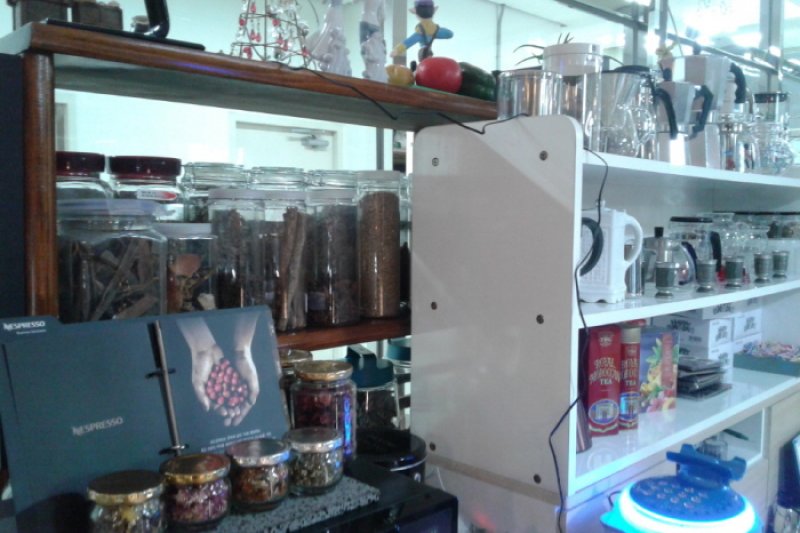 Laila Cafe