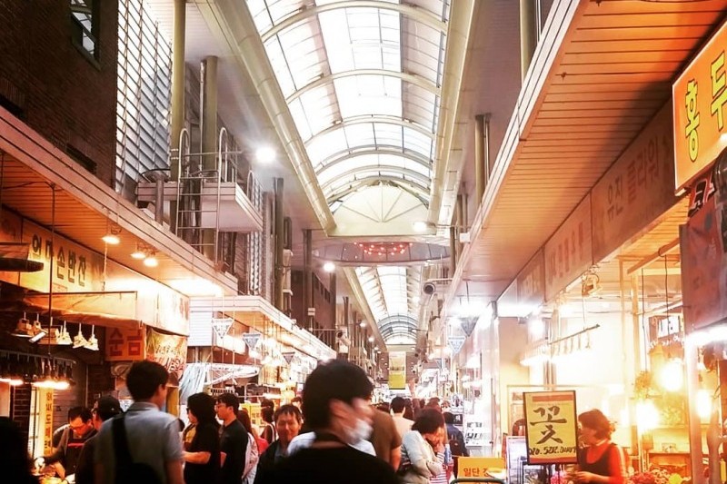 望遠市場