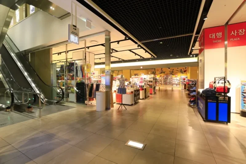 現代城市名牌折扣購物中心東大門店[韓國觀光品質認證/Korea Quality]현대시티아울렛 동대문점 [한국관광 품질인증/Korea Quality] (2/16)