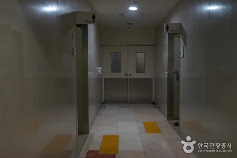 樂天折扣購物中心光州世界盃店 (12/17)