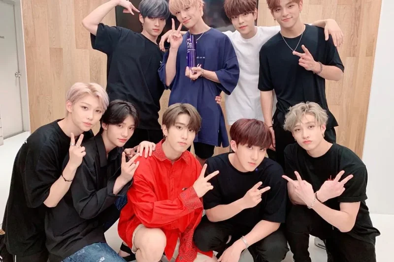Naver 2019 VLIVE AWARDS'V HEARTBEAT Ground Standing ticket + Airport Railroad Express (AREX)