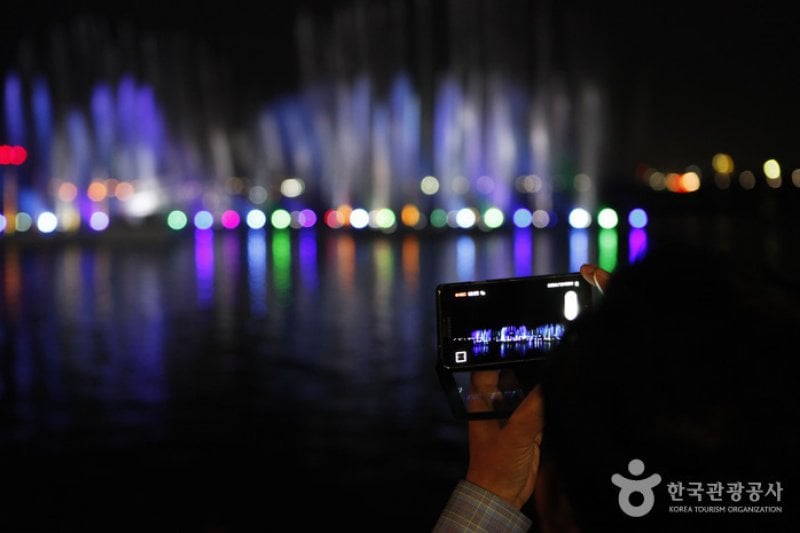 海上水舞噴泉(춤추는 바다분수)