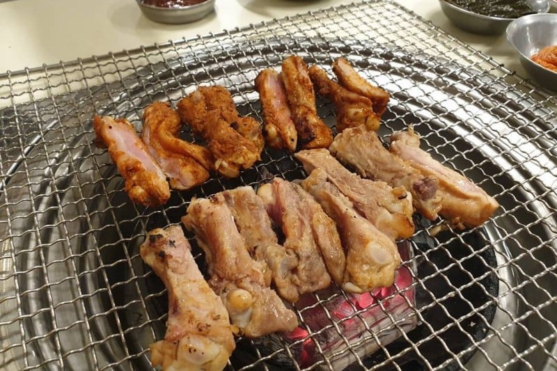 厚岩洞炭火鐵板雞  (4/5)