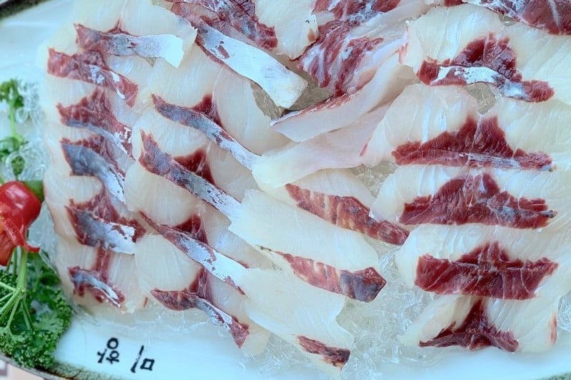 美港生魚片店  (3/6)