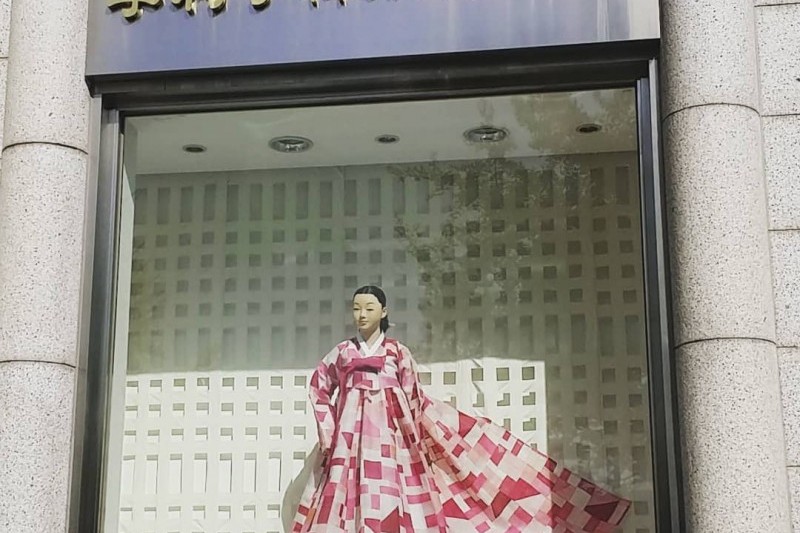 Lee Rhee Za 韓服展示館