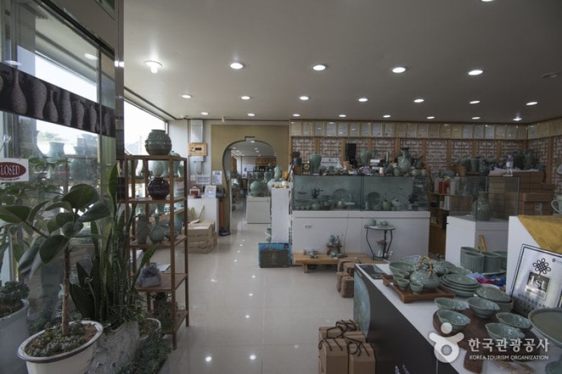 康津耽津青瓷[韓國觀光品質認證/Korea Quality]강진탐진청자 [한국관광 품질인증/Korea Quality]