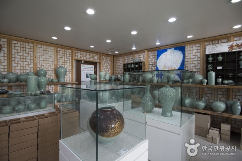 康津耽津青瓷[韓國觀光品質認證/Korea Quality]강진탐진청자 [한국관광 품질인증/Korea Quality]