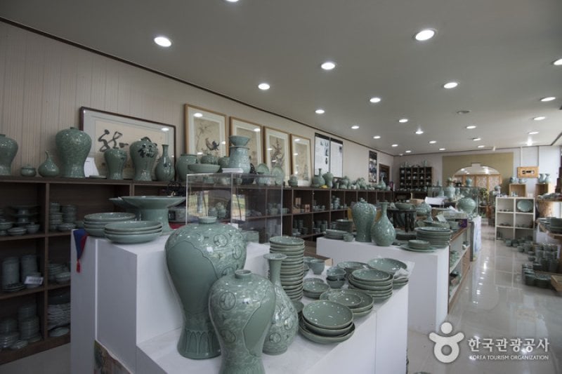 康津耽津青瓷[韓國觀光品質認證/Korea Quality]강진탐진청자 [한국관광 품질인증/Korea Quality]