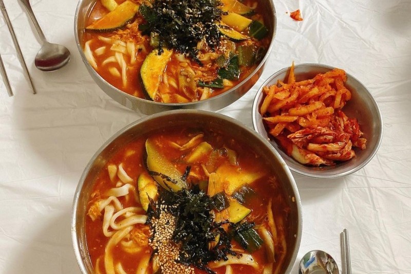 Hyeondae Jangkalguksu 魯巌 (3/4)