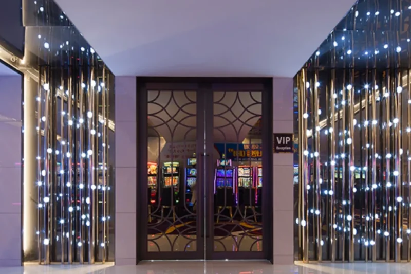 七樂娛樂場 樂天釜山店  SEVEN LUCK CASINO Busan Lotte