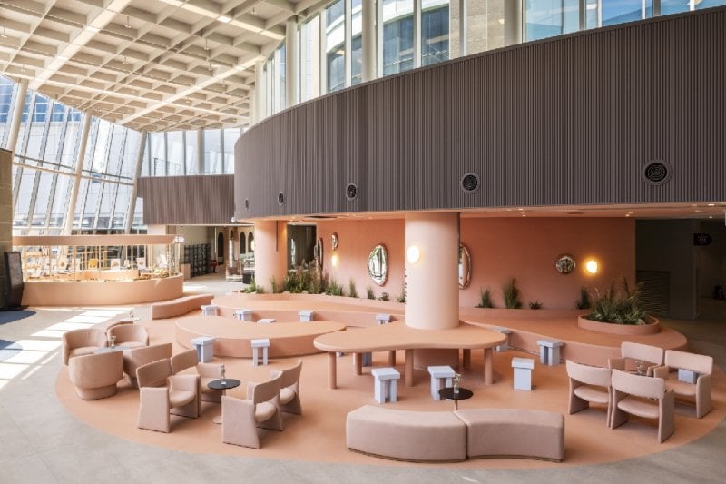 THE WEEK&amp; Resort (8/24)